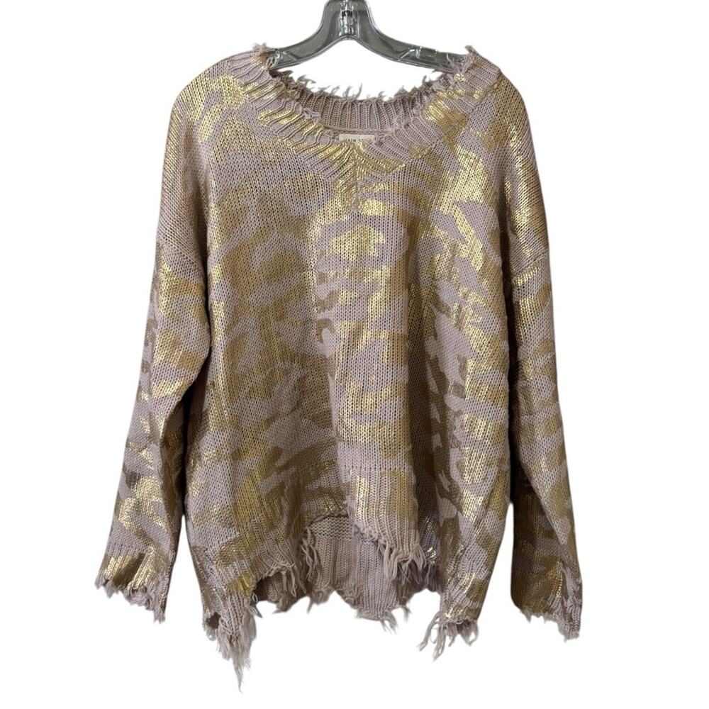 Main Strip Sweater‎ Women Size Small Gold Raw Hem V Neck Boho Hippie Preppy City